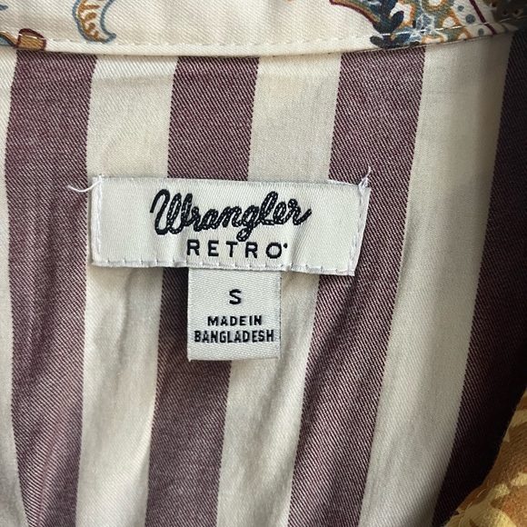 Wrangler Retro Maroon and White Striped Shirt - Picture 2 of 3
